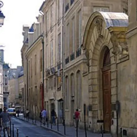 Apartment Dans Le Marais Avec Terrasse Paris